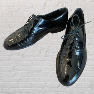 Bostonian Black patent leather men’s lace up dress shoe